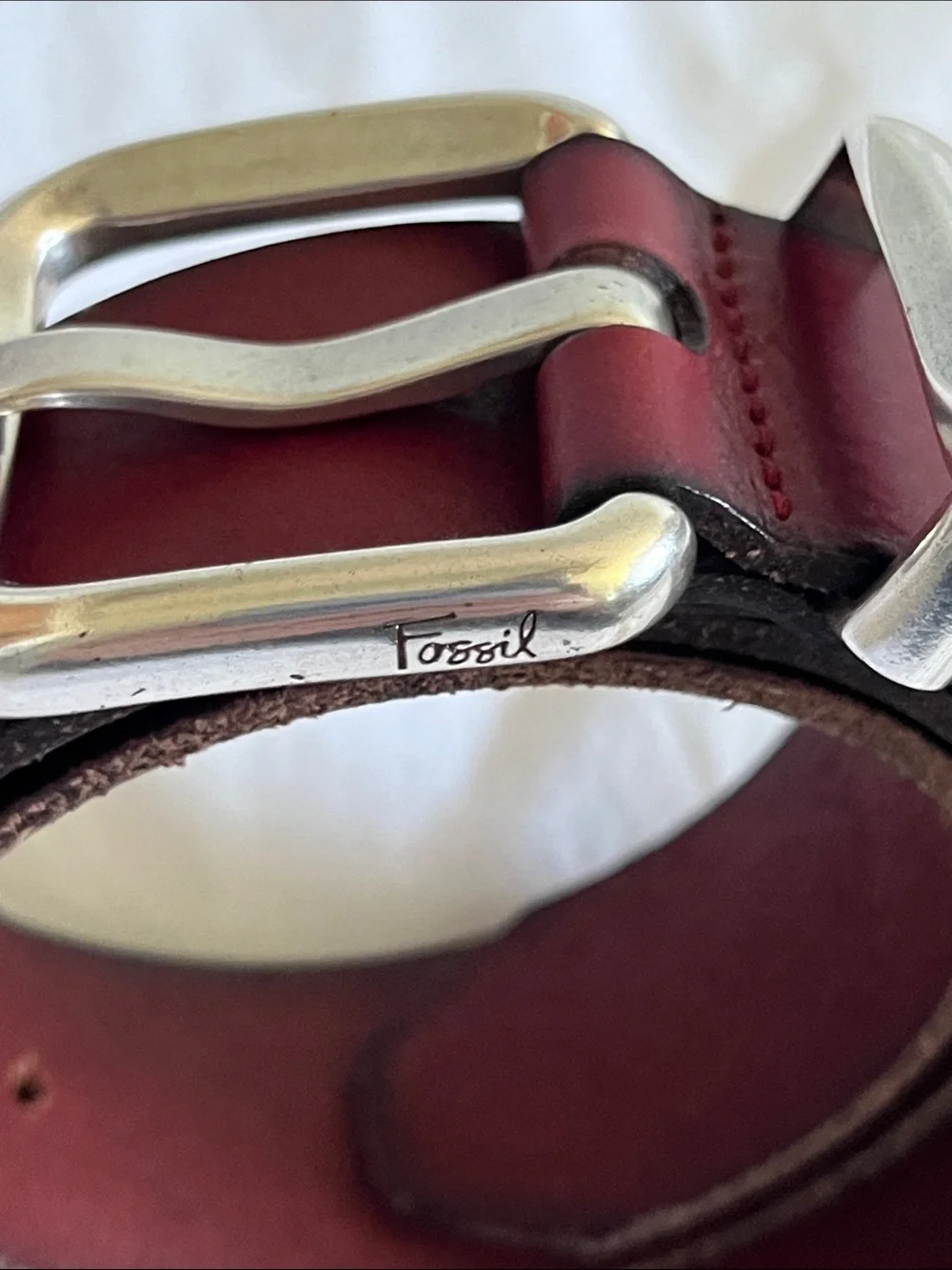 Fossil red leather burgundy maroon deep red floral imprint leather belt